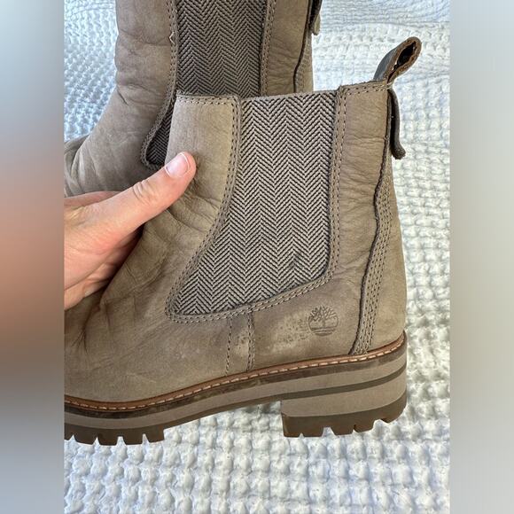 Timberland Women's Courmayeur Valley Chelsea Bootie - Picture 6 of 8